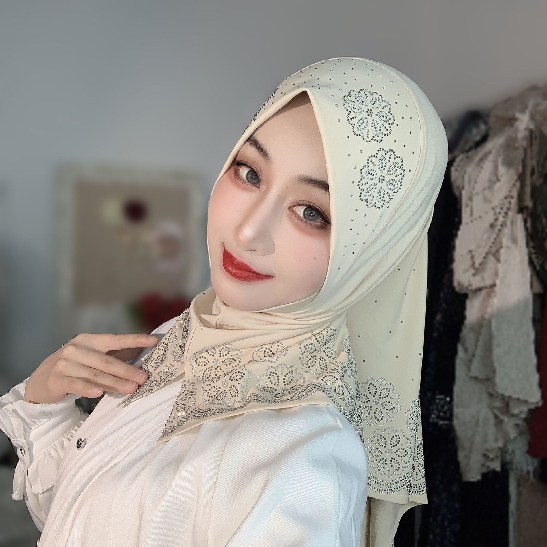 Women Fashion Wear - Hazır Giyim Müslüman Başörtüsü Kadınlar İçin