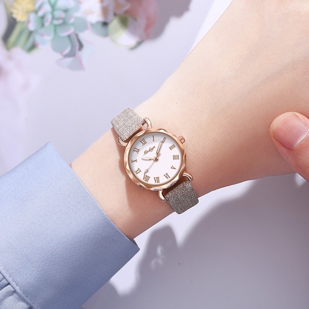 Kadınlar için Şık Deri Kayışlı - Women'S Fashion Digital Watch incelemesi ve fiyatı